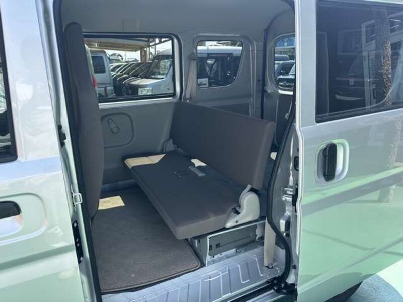 CLIPPER VAN
