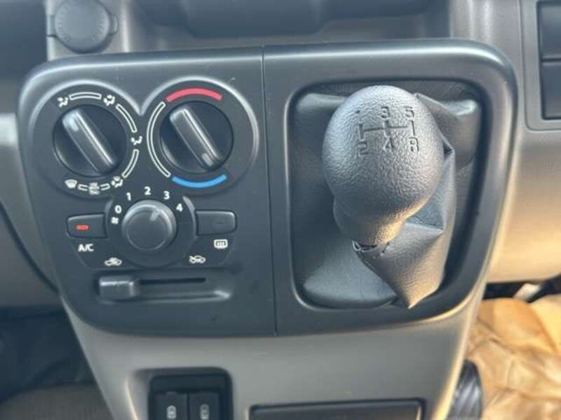 CLIPPER VAN
