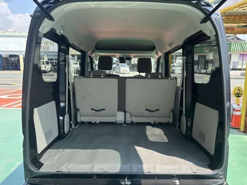 CLIPPER VAN
