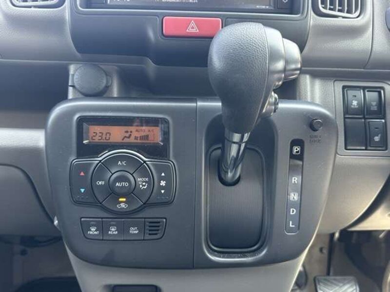 CLIPPER VAN