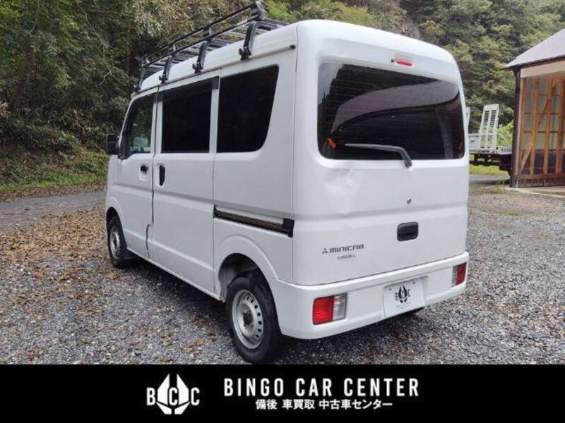 MINICAB VAN