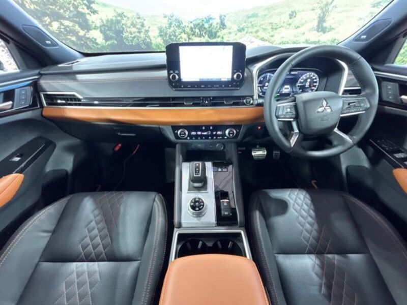 OUTLANDER PHEV