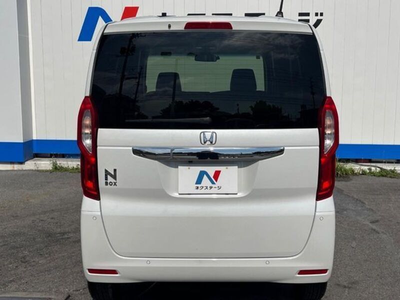 N BOX