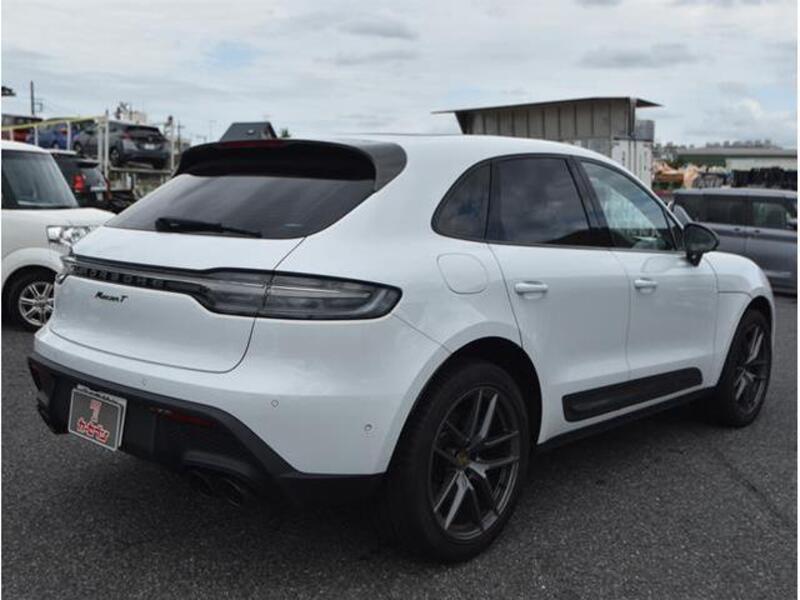 MACAN