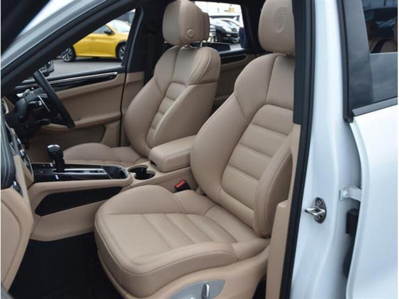 MACAN