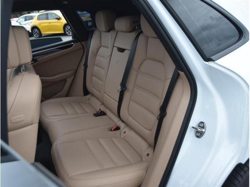 MACAN