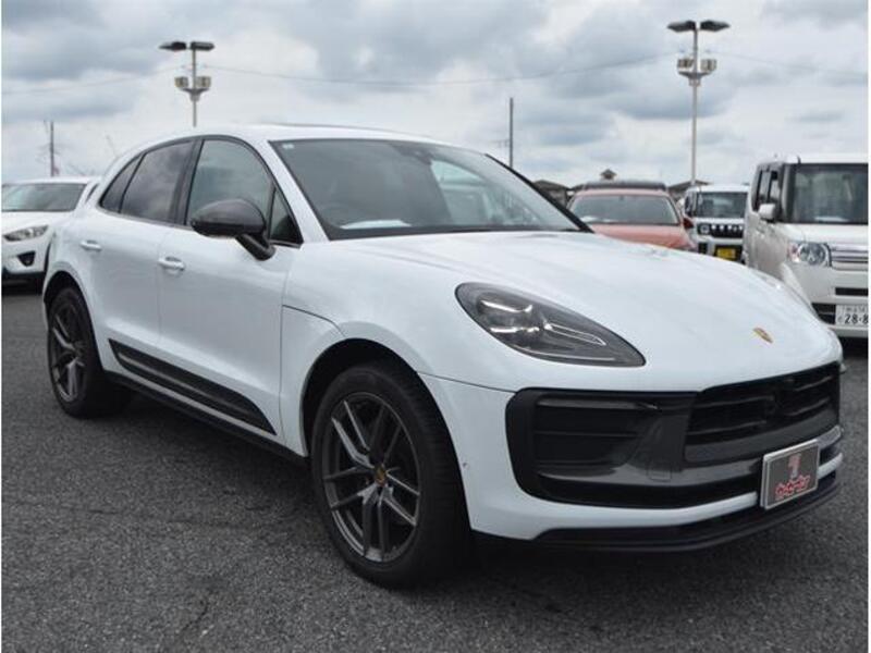 MACAN