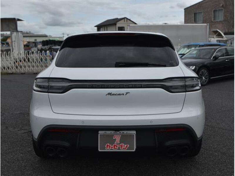 MACAN