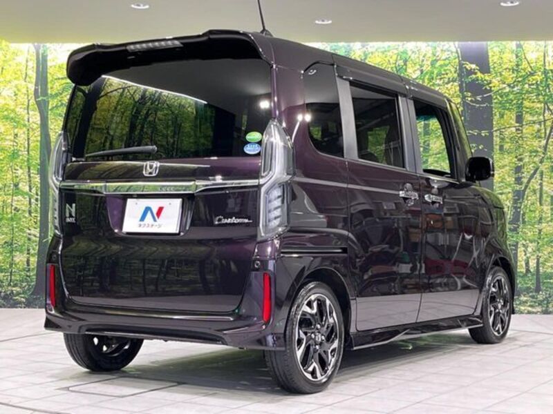 N BOX CUSTOM