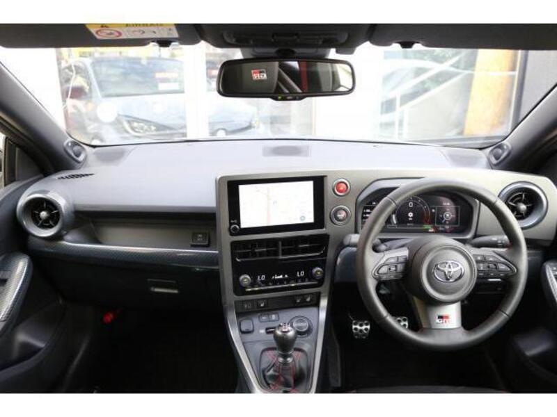 GR YARIS