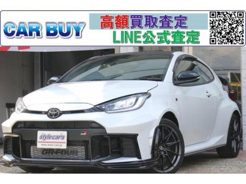 GR YARIS-0