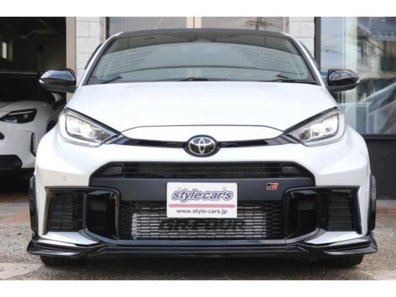 GR YARIS