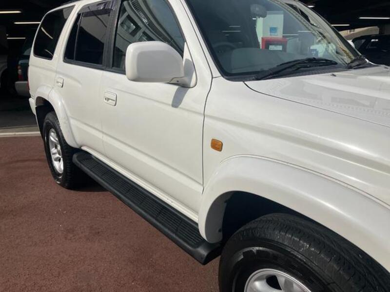 HILUX SURF