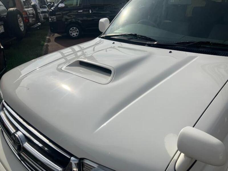 HILUX SURF