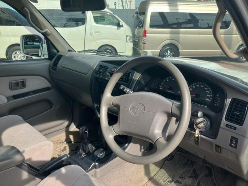 HILUX SURF