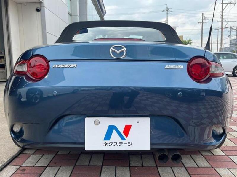 ROADSTER