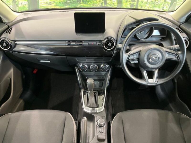 MAZDA2