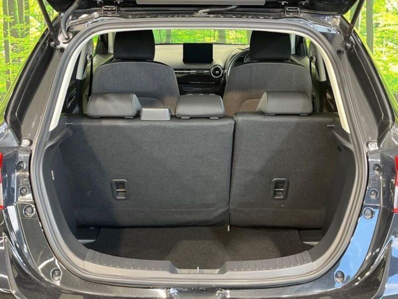 MAZDA2