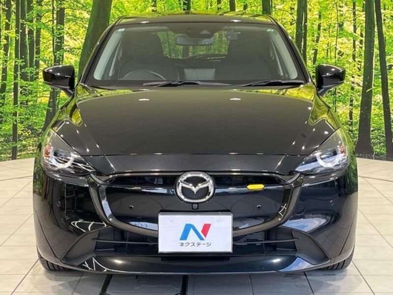 MAZDA2