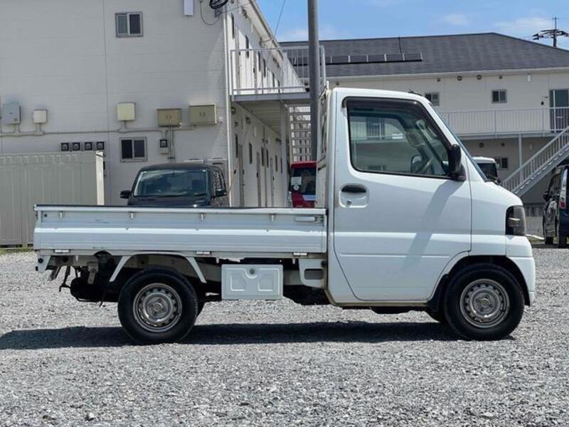 CLIPPER TRUCK