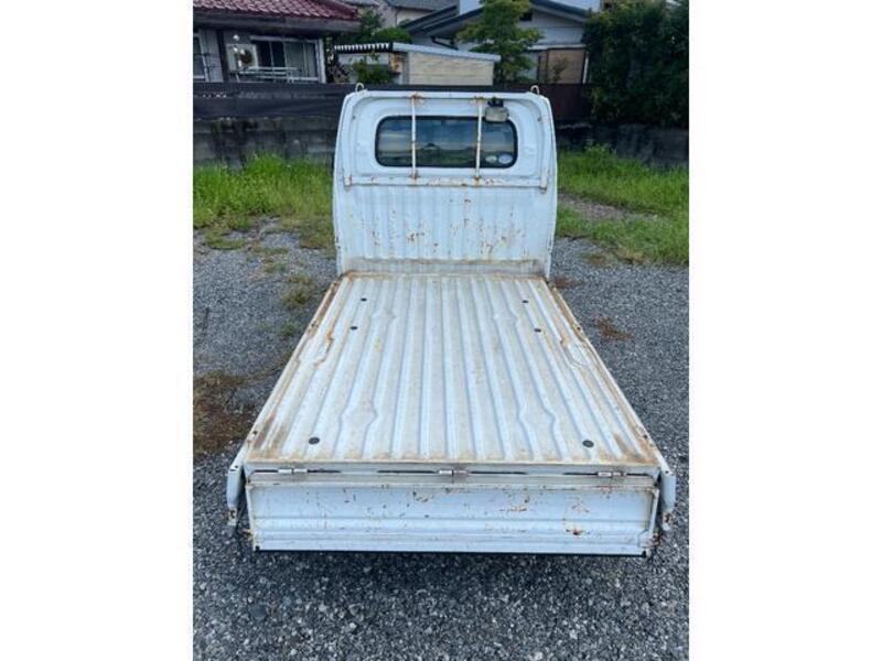CLIPPER TRUCK