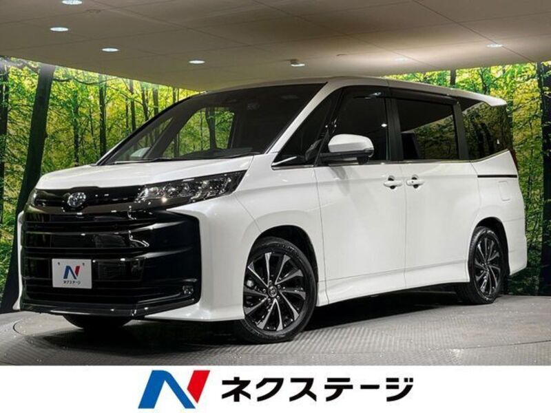 TOYOTA NOAH