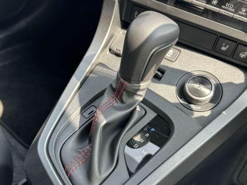 GR YARIS