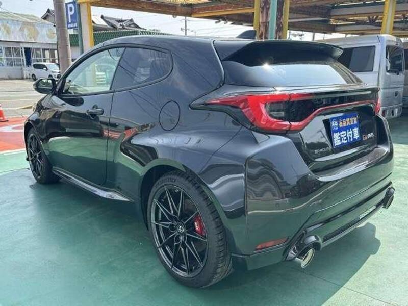 GR YARIS