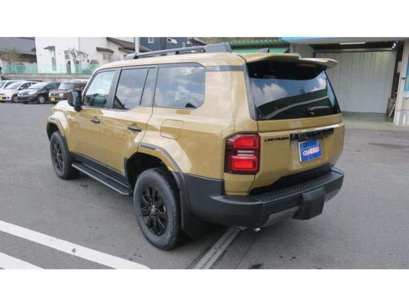 LAND CRUISER 250