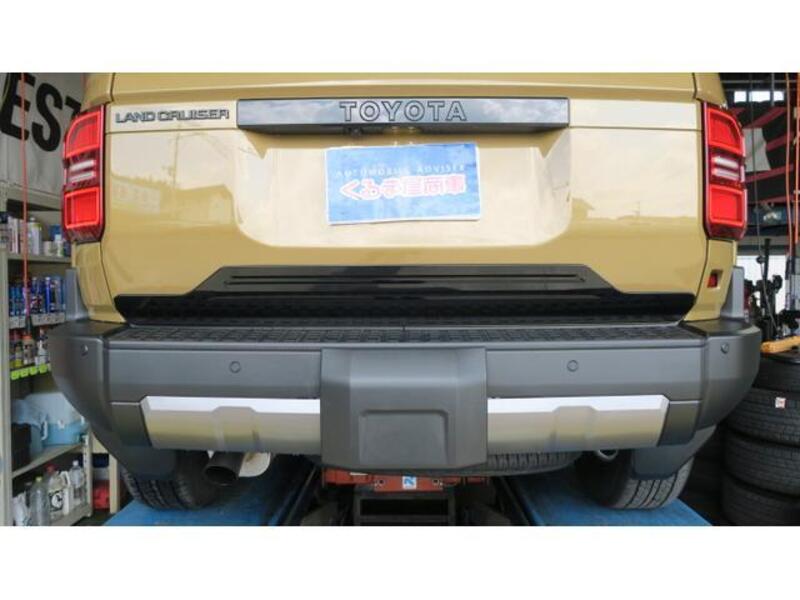 LAND CRUISER 250