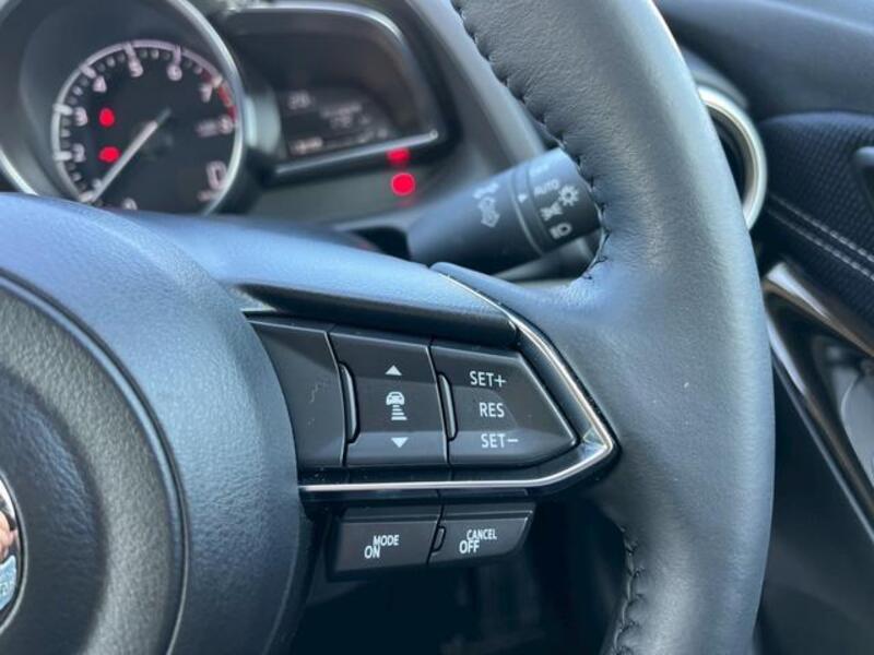 MAZDA2