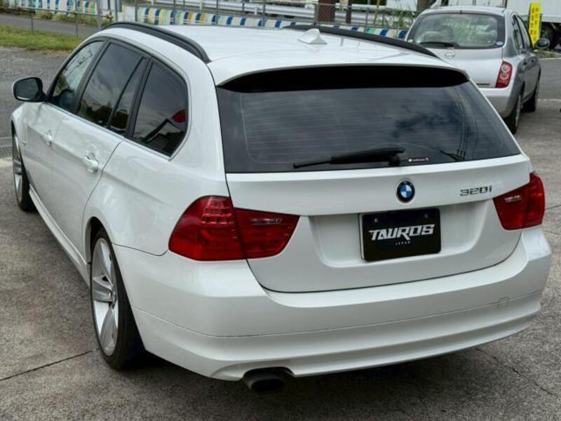 3 SERIES