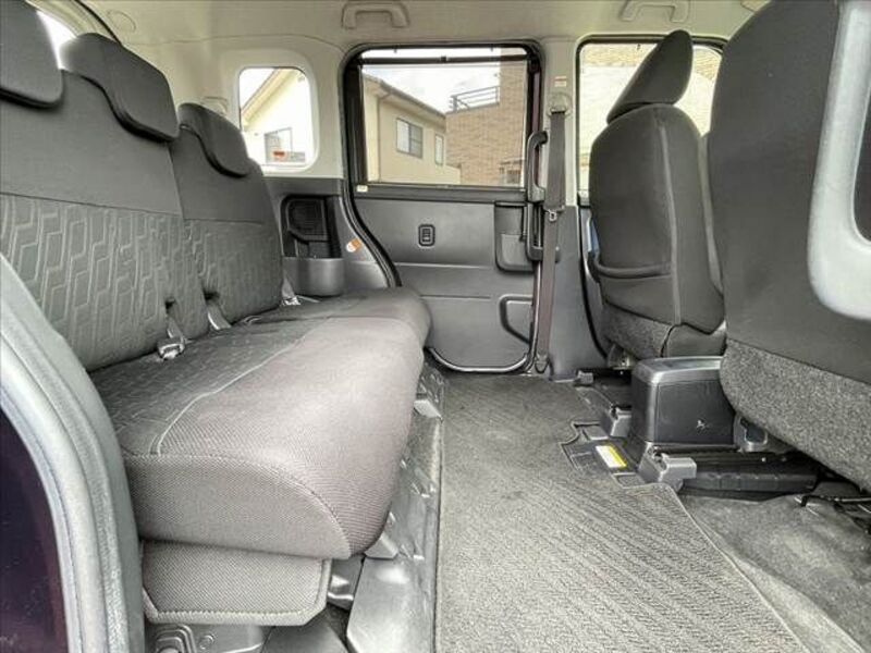 ROOMY