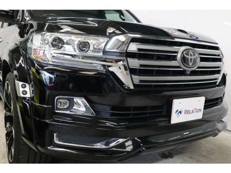LAND CRUISER