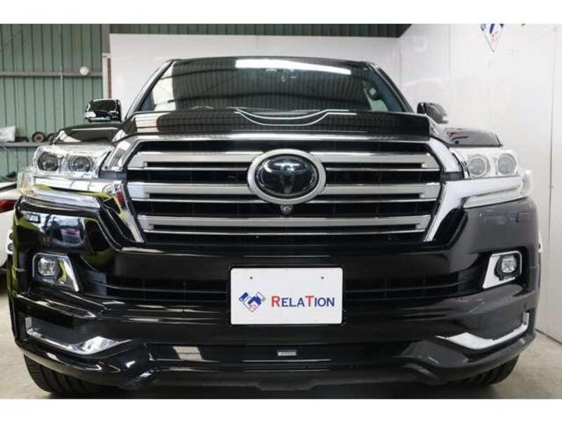 LAND CRUISER