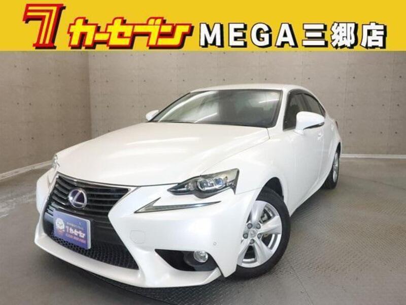 LEXUS IS
