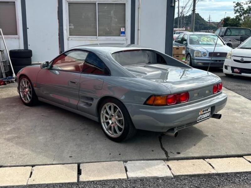 MR2