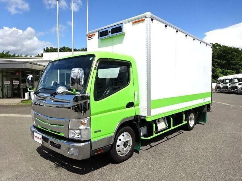 MITSUBISHI CANTER