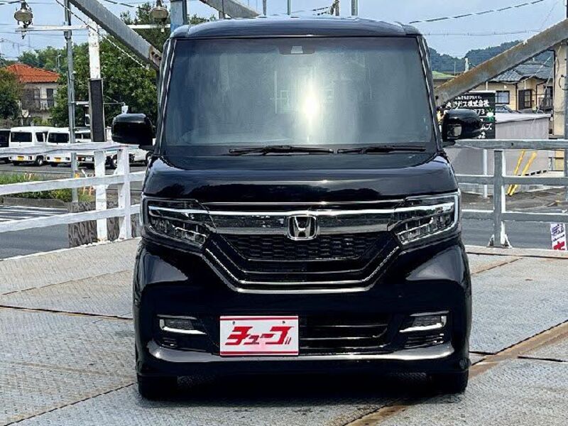 N BOX CUSTOM