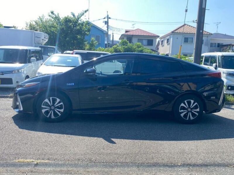 PRIUS PHV