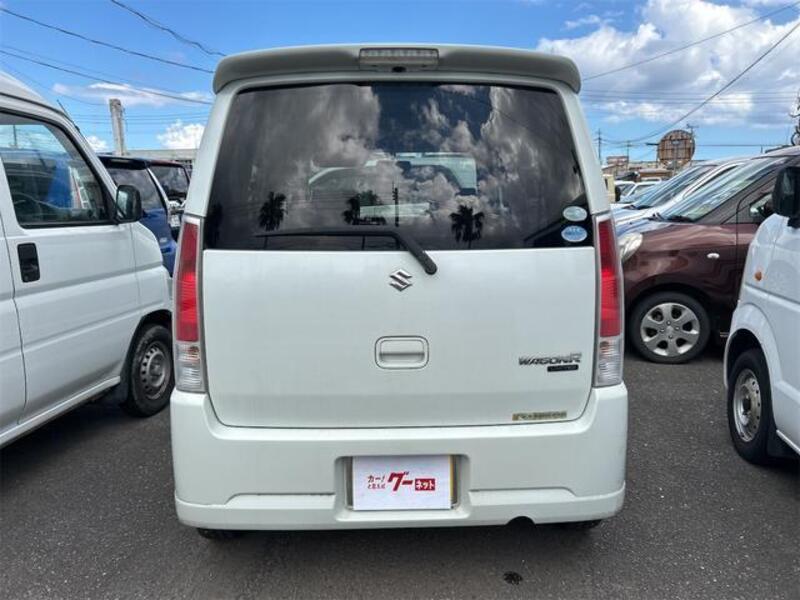 WAGON R