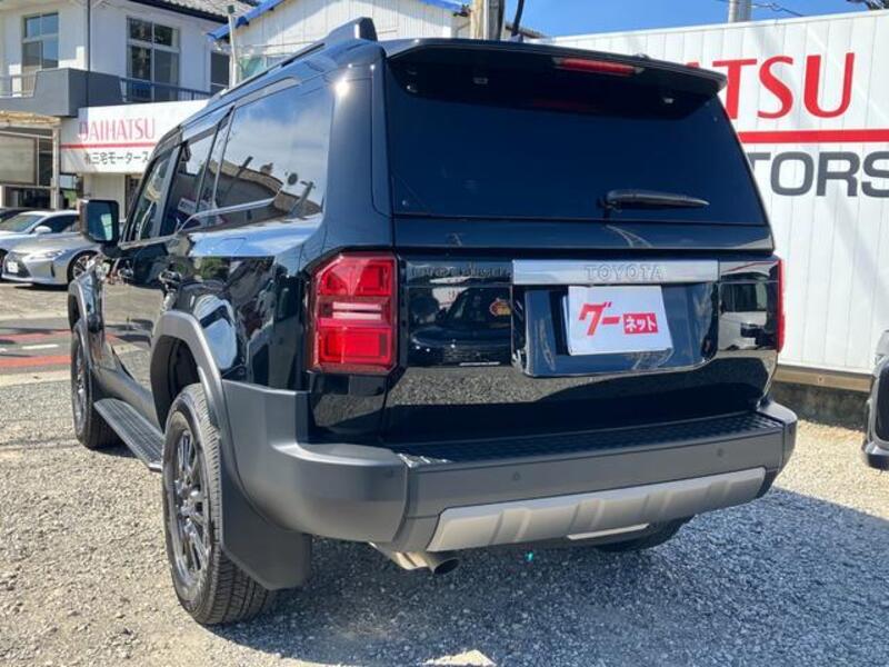 LAND CRUISER 250