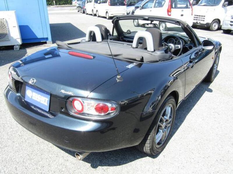 ROADSTER