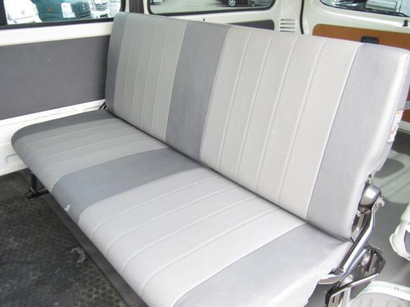 BONGO VAN