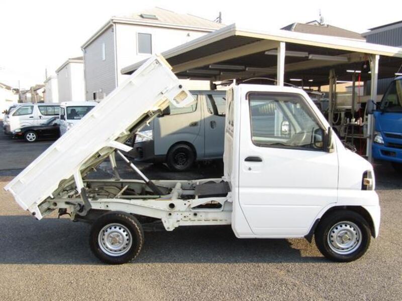 CLIPPER TRUCK