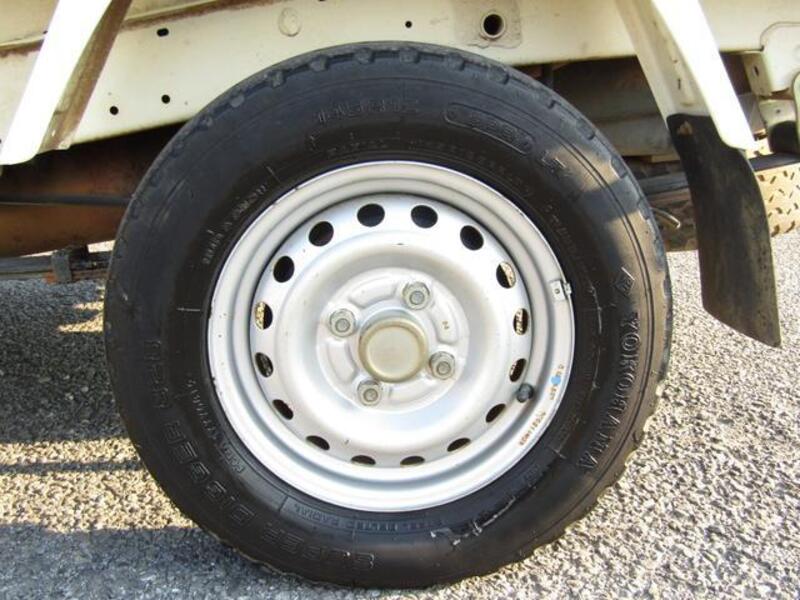 CLIPPER TRUCK