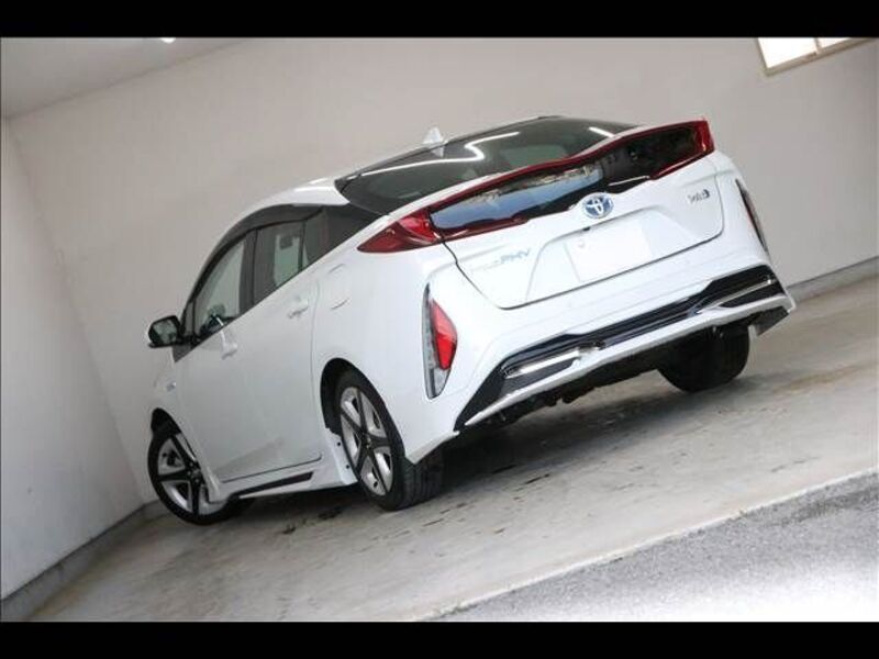 PRIUS PHV