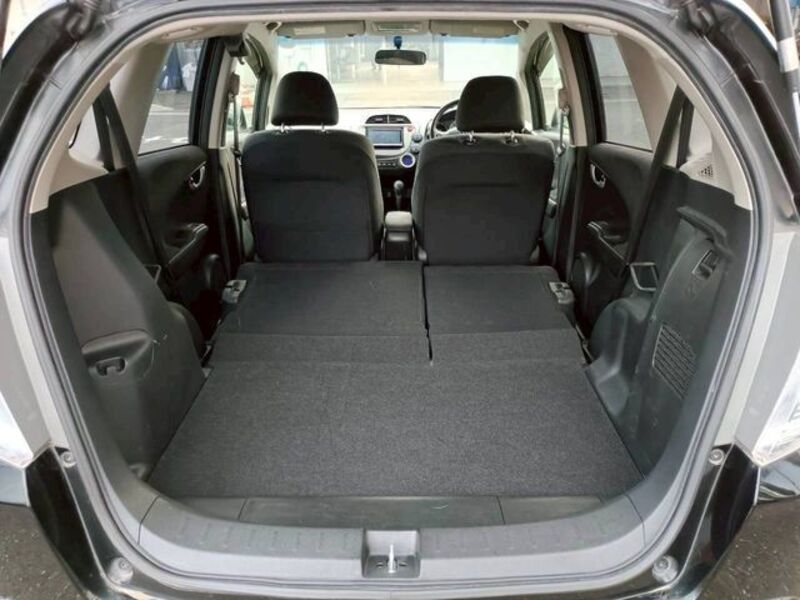 FIT HYBRID