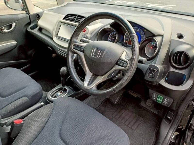 FIT HYBRID