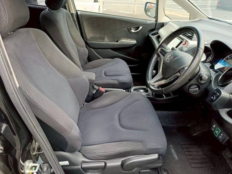 FIT HYBRID